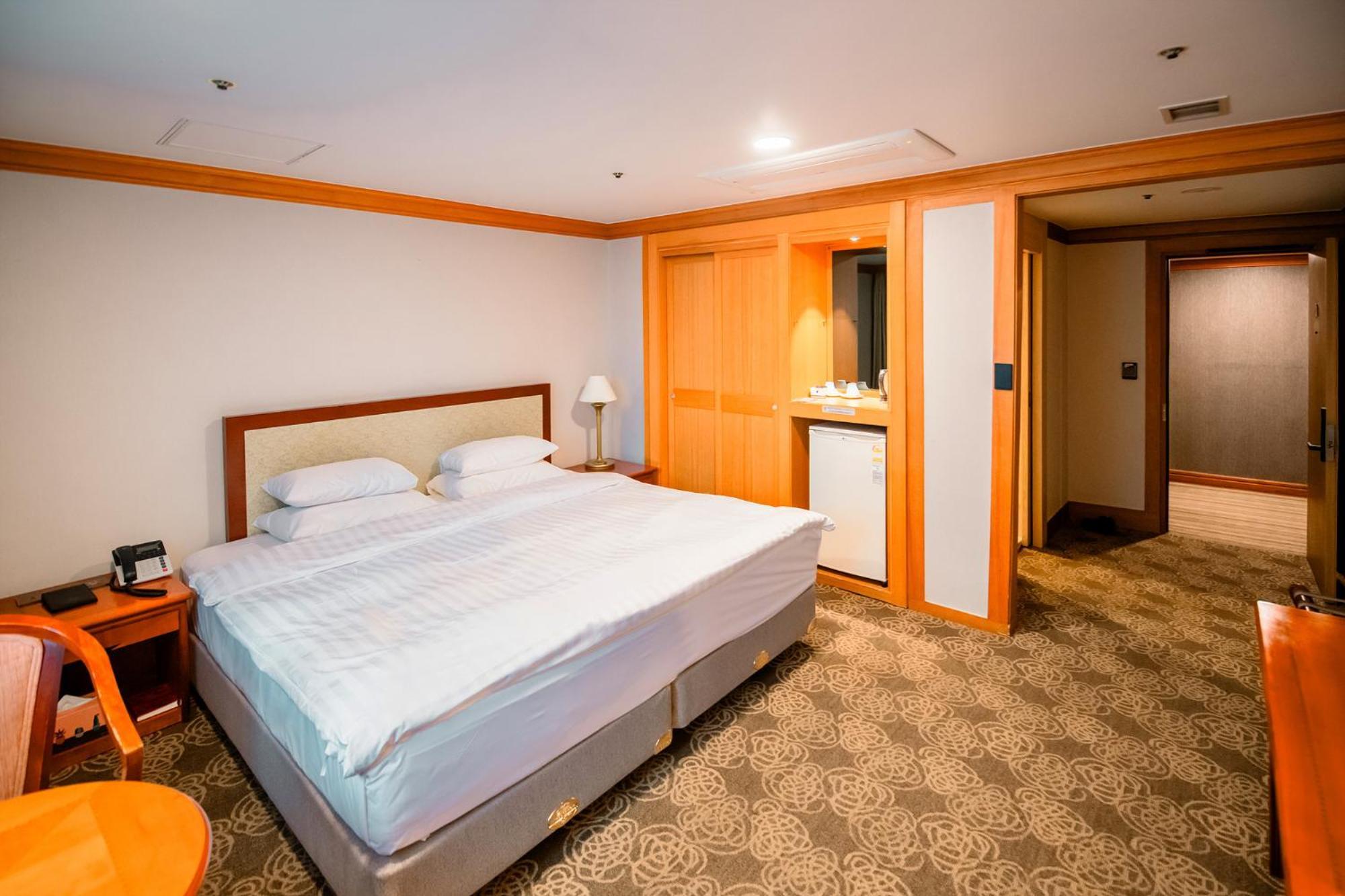 Hotel International Cshangvon Kültér fotó