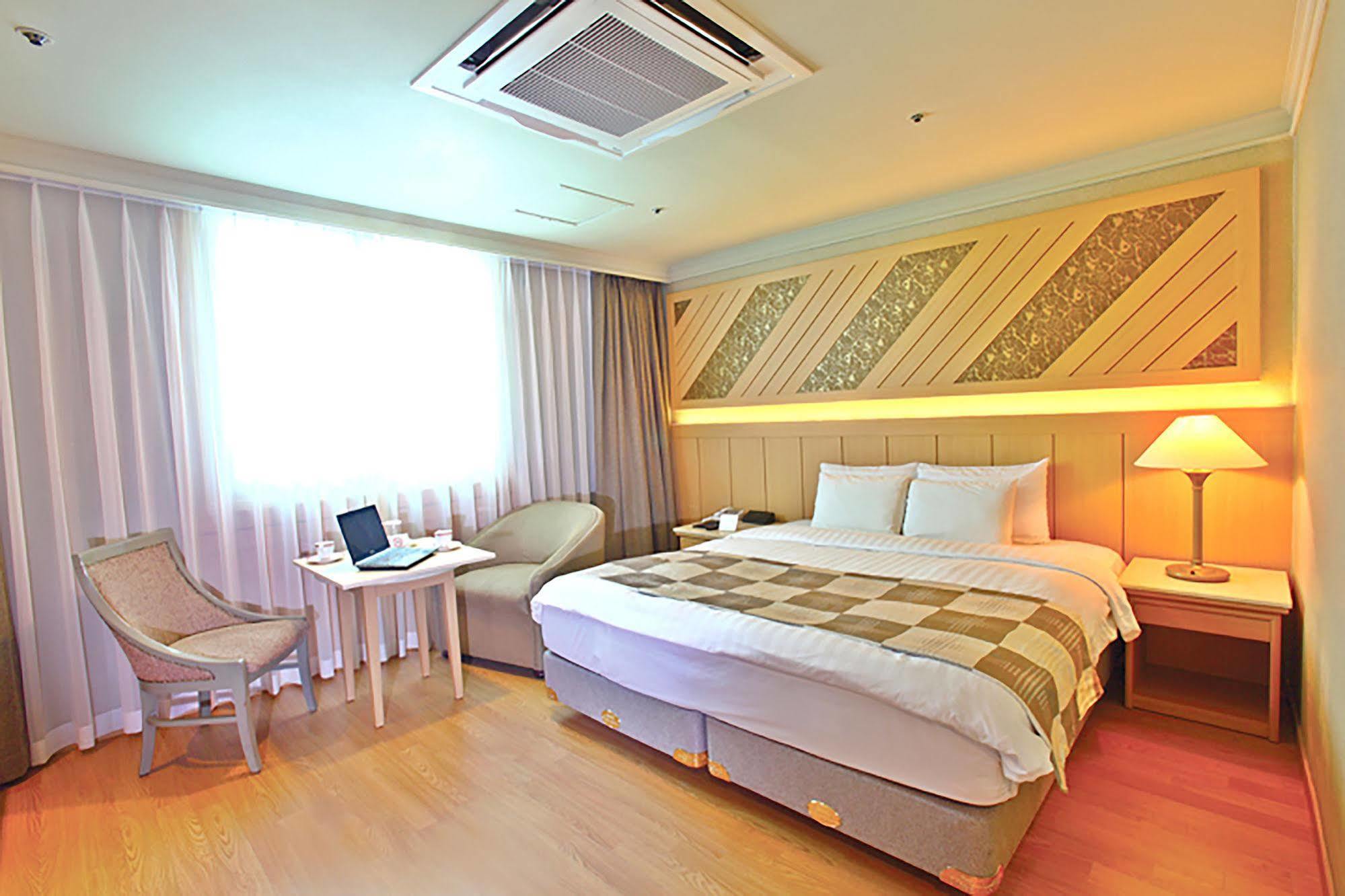 Hotel International Cshangvon Kültér fotó